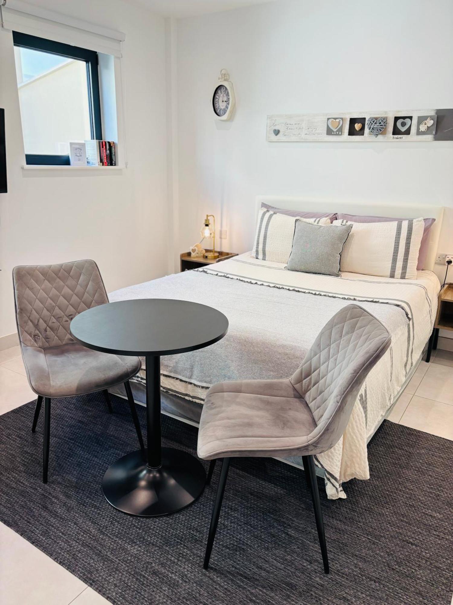 Gibraltar Central Suites Ngoại thất bức ảnh